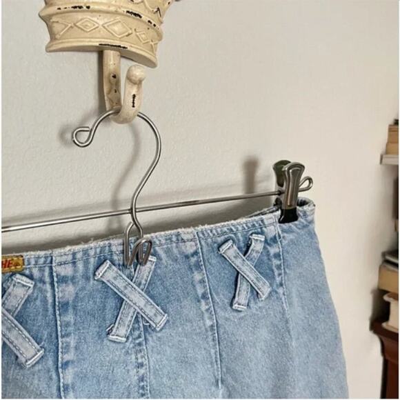 Vintage Jordache High Rise Pleated Mom Shorts - Picture 9 of 15